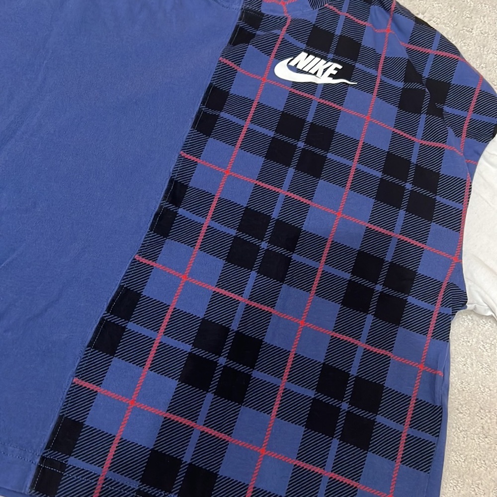 Nike long sleeve tee